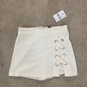 Forever 21 Cream/White Skort